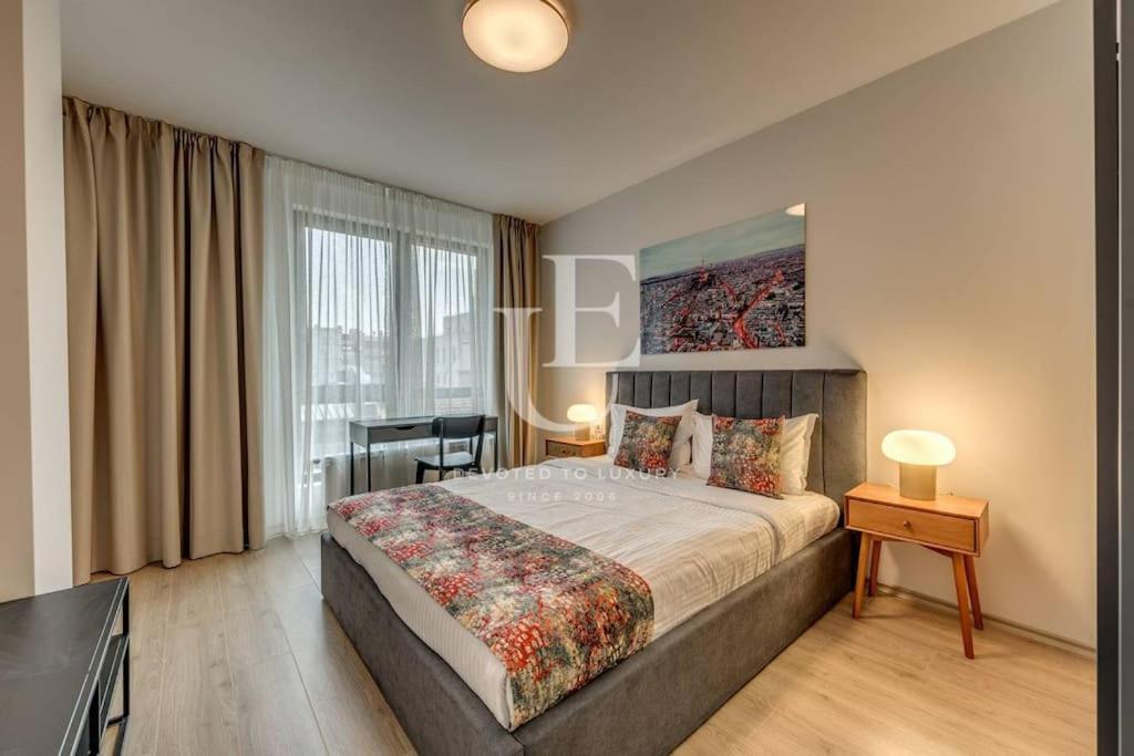 New York: A Spacious Modern Apartment With Parking Sofia Exteriör bild