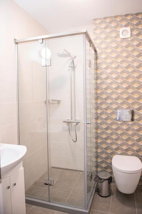 New York: A Spacious Modern Apartment With Parking Sofia Exteriör bild