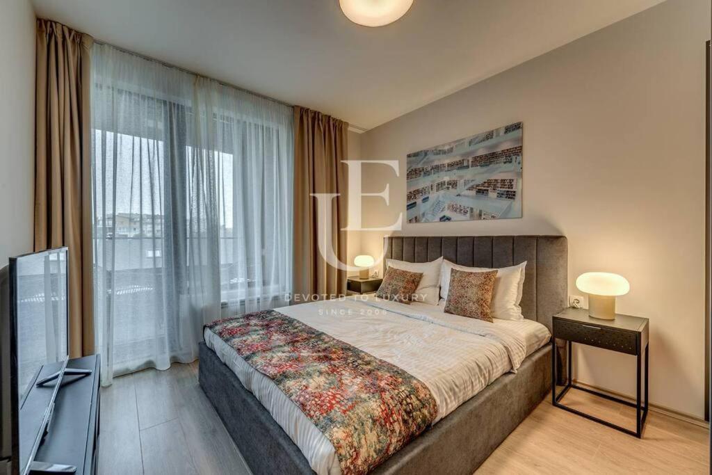 New York: A Spacious Modern Apartment With Parking Sofia Exteriör bild